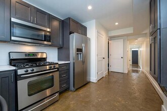 1004 Creek Alley in Baltimore, MD - Building Photo - Building Photo