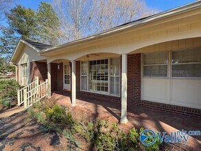2704 Euclid Rd NW in Huntsville, AL - Building Photo - Building Photo