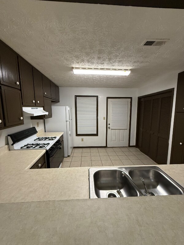 5677 Williamsburg Trce in Atlanta, GA - Building Photo - Building Photo