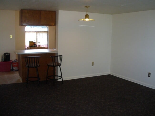 property at 3246 Niagara Sq