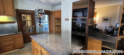 67 Hillside St, Unit 3 in Boston, MA - Building Photo - Building Photo