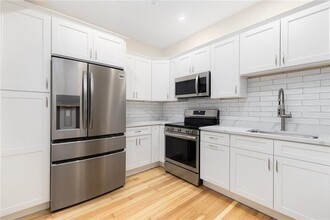 54 Sutton St in Providence, RI - Building Photo - Building Photo
