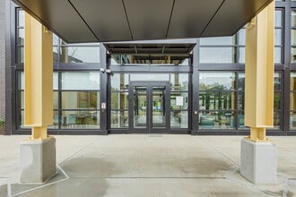 The Lodge at Autumn Willow in Fairfax, VA - Building Photo - Building Photo