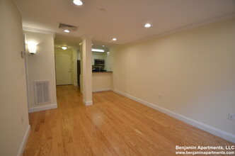 16 Chauncy St, Unit B in Cambridge, MA - Building Photo - Building Photo