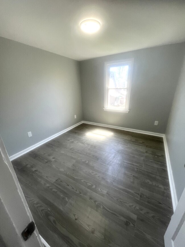 1117 E 9th St, Unit 2 in Erie, PA - Foto de edificio - Building Photo