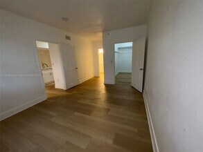 11700 SW 2nd St in Pembroke Pines, FL - Foto de edificio - Building Photo