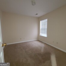 2290 Nicole Dr in Hampton, GA - Building Photo - Building Photo