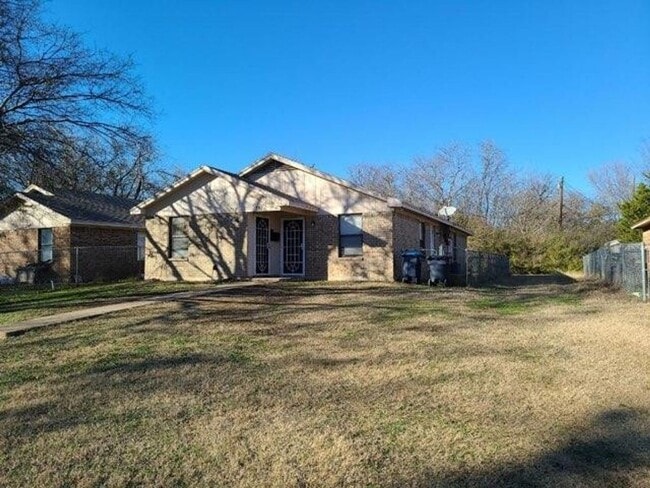 5021-5023 Vinson St in Fort Worth, TX - Building Photo - Building Photo