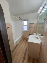 5050 N 57th St in Milwaukee, WI - Foto de edificio - Building Photo