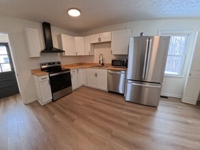 2622 Bethany Rd in Rustburg, VA - Building Photo - Building Photo