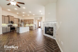 2530 Duke Heights Ln in Missouri City, TX - Foto de edificio - Building Photo