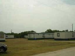 8711 PR 3841 in Quinlan, TX - Foto de edificio