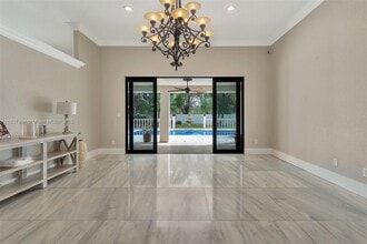 3500 Fairfax Ln in Davie, FL - Building Photo - Building Photo