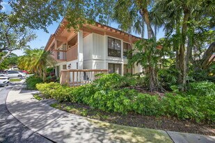 419 Brackenwood Ln S in Palm Beach Gardens, FL - Building Photo
