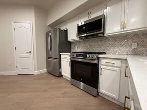 2463 Torino St in West Sacramento, CA - Building Photo - Building Photo