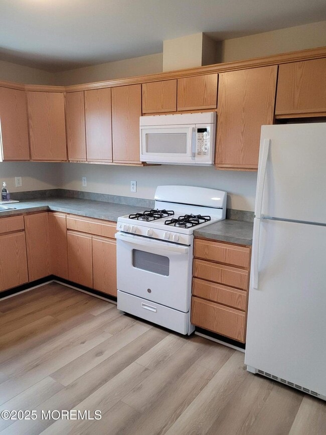 property at 2 Lillie Rd