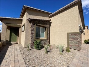 2124 Del Aqua Ave in Henderson, NV - Building Photo - Building Photo