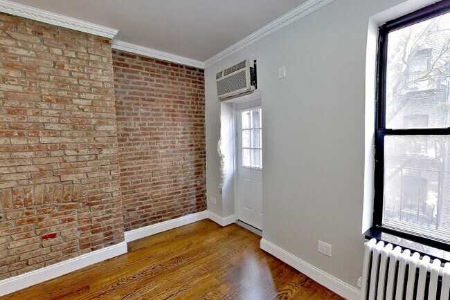 493 2nd Ave in New York, NY - Building Photo - Building Photo