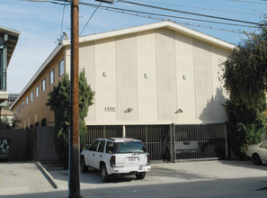 4585 W Lexington Ave in Los Angeles, CA - Building Photo - Building Photo