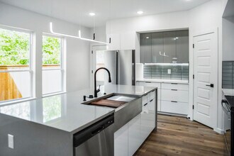 1832 Carver Ave in Fort Worth, TX - Building Photo - Building Photo