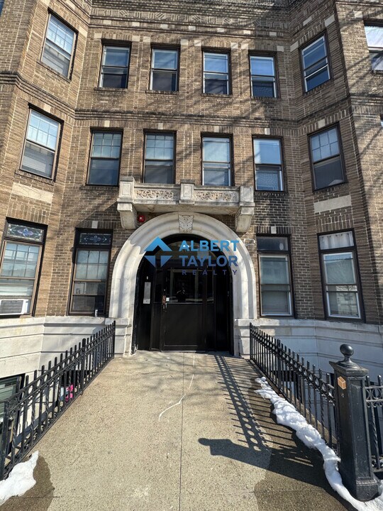 466 Park Dr, Unit 2A in Boston, MA - Foto de edificio