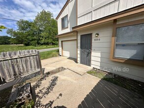 9000 E 85th Pl in Raytown, MO - Building Photo - Building Photo