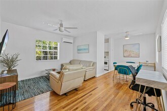 3015 Seville St, Unit 7 in Fort Lauderdale, FL - Building Photo - Building Photo