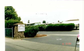 El Dorado West Mobile Home Park in Sacramento, CA - Building Photo