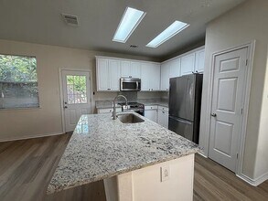 6139 Morningshire Ln in Houston, TX - Building Photo - Building Photo