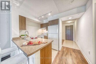 1346 Danforth Ave in Toronto, ON - Building Photo - Building Photo