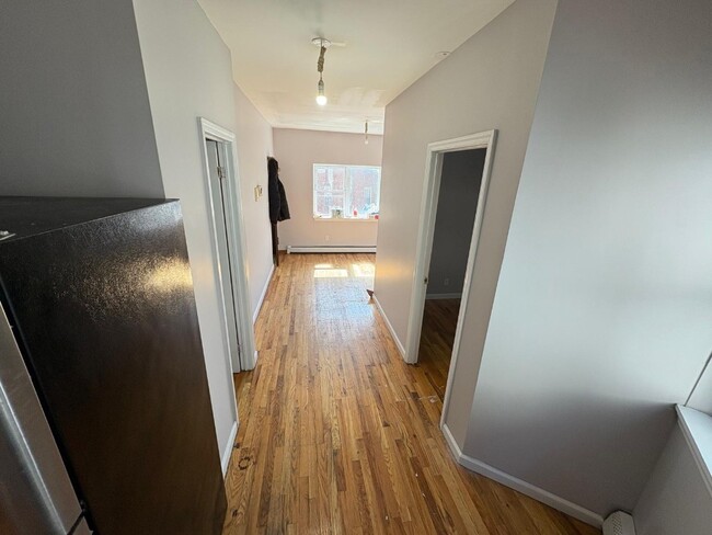 267 Hull St in Brooklyn, NY - Foto de edificio - Building Photo