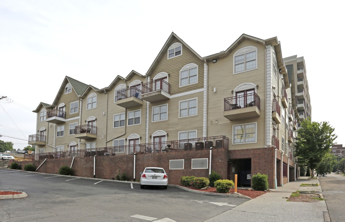 1801 Lake Ave in Knoxville, TN - Foto de edificio