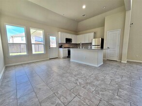 2230 Sherwood Gln Rd in Conroe, TX - Building Photo - Building Photo