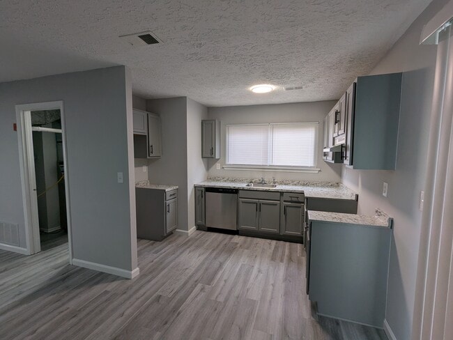 22 Fomalhaut Ct in Blackwood, NJ - Foto de edificio - Building Photo