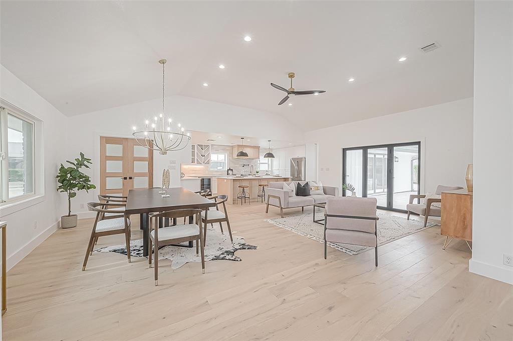 6254 Locke Ln in Houston, TX - Building Photo