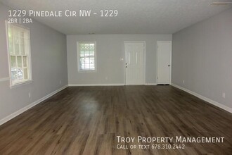 1229 Pinedale Cir NW in Conyers, GA - Building Photo - Building Photo