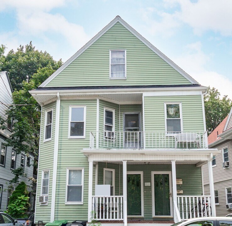 22-24 Aberdeen Rd in Somerville, MA - Building Photo
