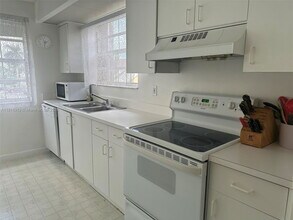 2274 SE 27th Dr in Homestead, FL - Building Photo - Building Photo