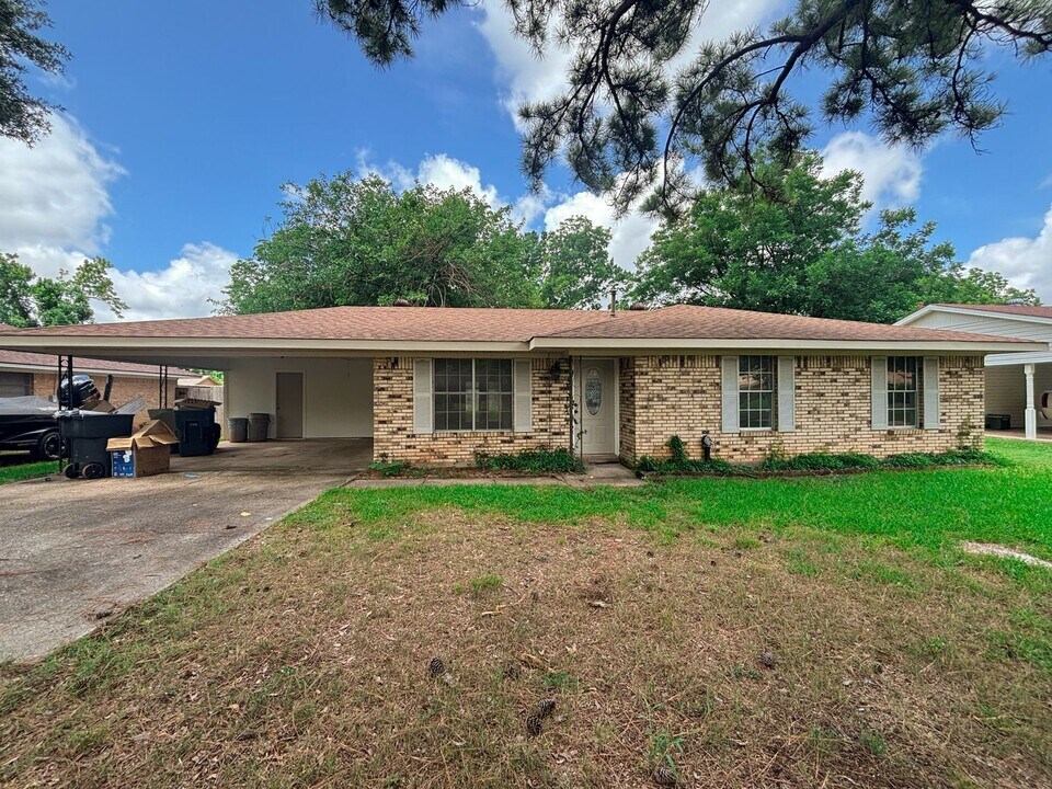 11110 Southbrook Dr in Shreveport, LA - Building Photo