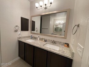1684 Sam Dominguez in El Paso, TX - Building Photo - Building Photo