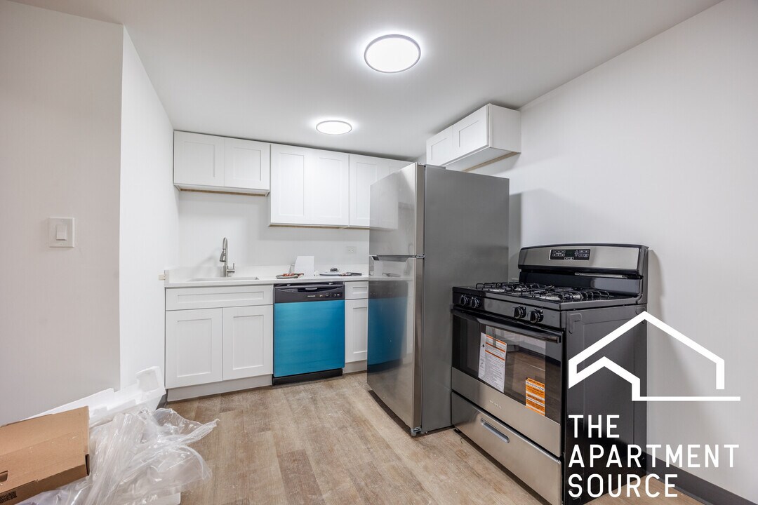 1626 N Fairfield Ave, Unit G in Chicago, IL - Building Photo
