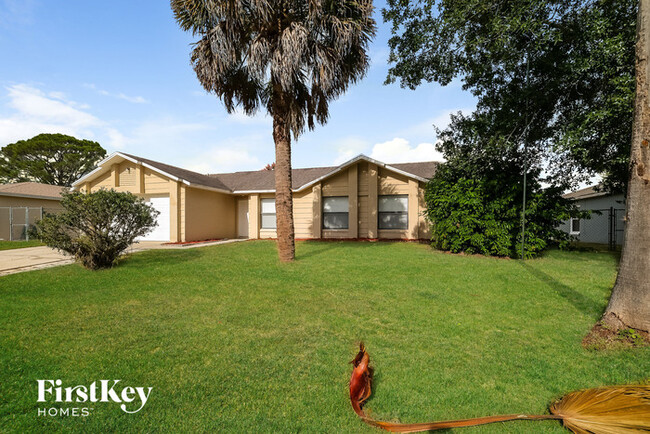 267 Magellan Dr in Kissimmee, FL - Building Photo - Building Photo