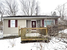 1216 Vestal Rd in Vestal, NY - Building Photo