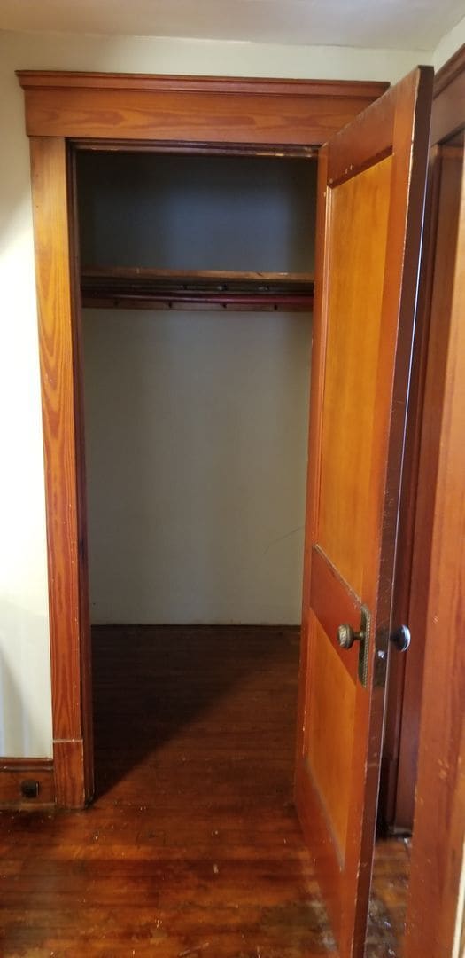 property at 3335 W 95th St