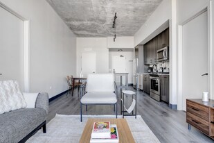 222 N Ada St in Chicago, IL - Building Photo