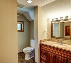 1607 Como Ave SE in Minneapolis, MN - Building Photo - Building Photo