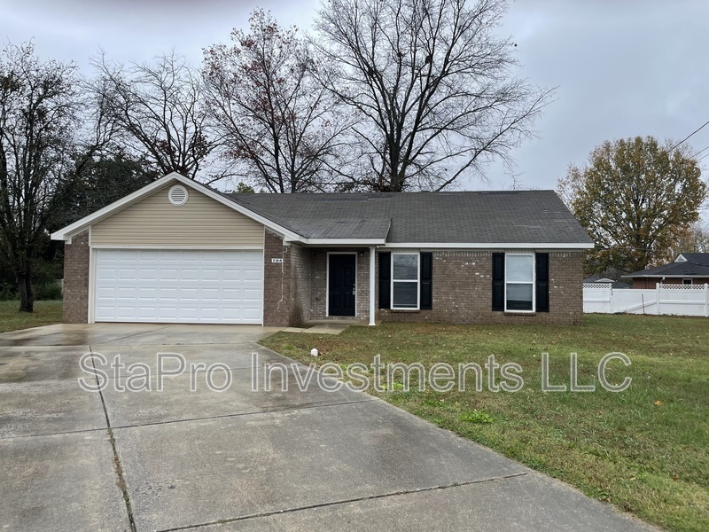 194 Village Pl in Smithville, TN - Building Photo