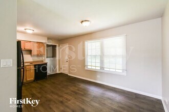1493 Glen Ellyn Rd in Glendale Heights, IL - Building Photo - Building Photo