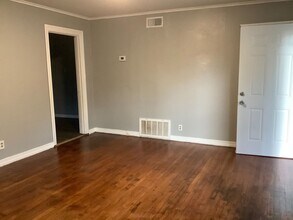 238 E Wyandotte St in Shreveport, LA - Building Photo - Building Photo