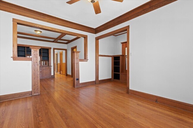 4226 N Sawyer Ave in Chicago, IL - Building Photo - Building Photo